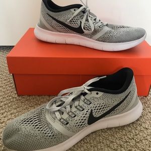 Nike Free Runs